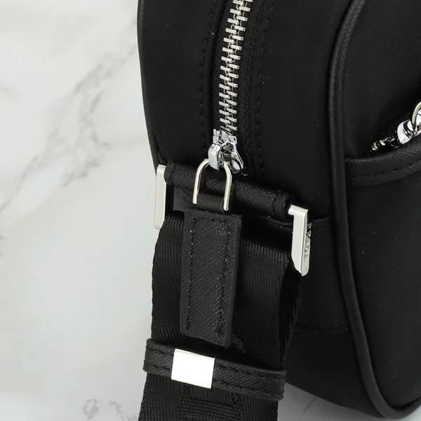 プラダ クロスボディ