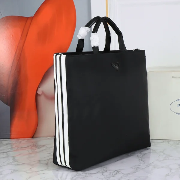 プラダ × アディダス ハンドバッグ コピー
