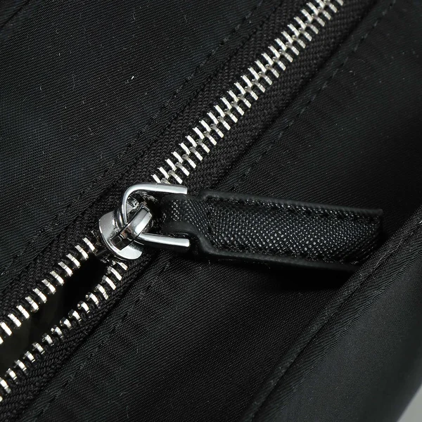 プラダ アディダス ショルダーバッグ 大人気