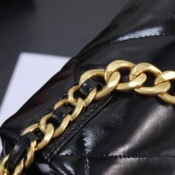 シャネル 19AW 定番 ショルダーバッグ