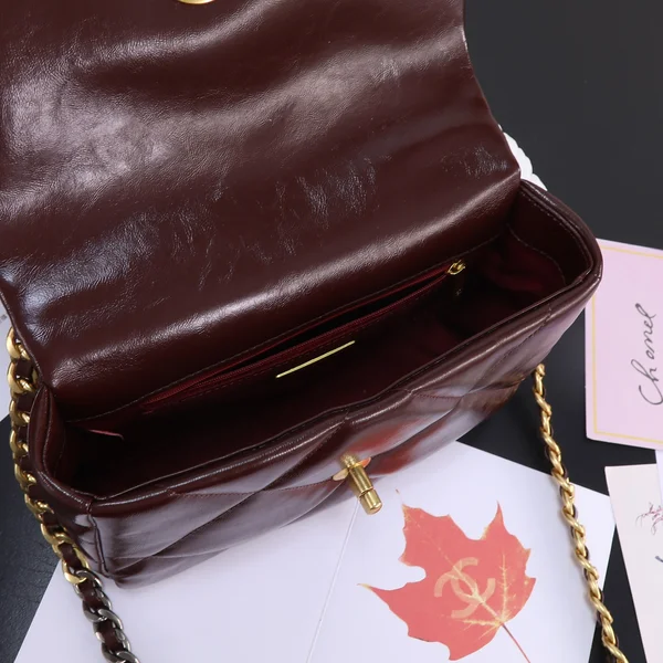 シャネル マドモアゼル チェーンバッグ