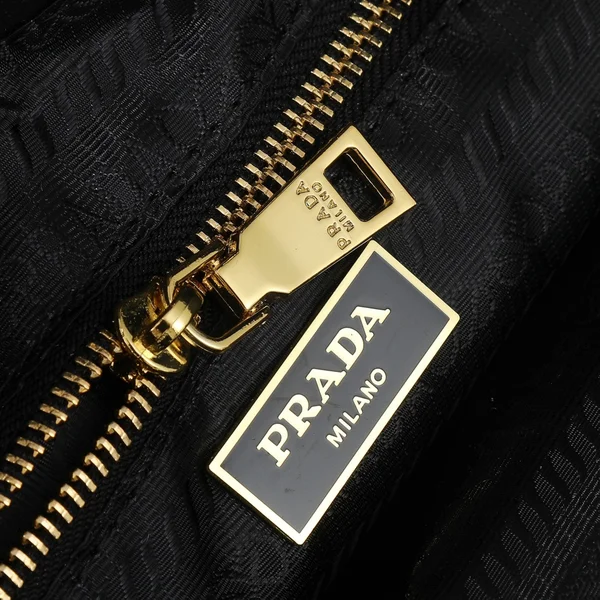 PRADA トートバッグ レディース