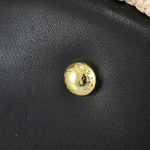 PRADA レディースバッグ