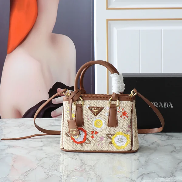 PRADA 花柄 刺繍 トートバッグ