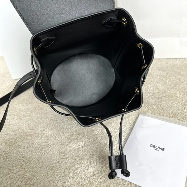 セリーヌ パック スムースカーフスキン