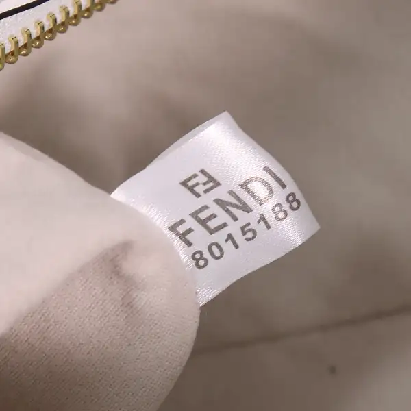 フェンディオーロック