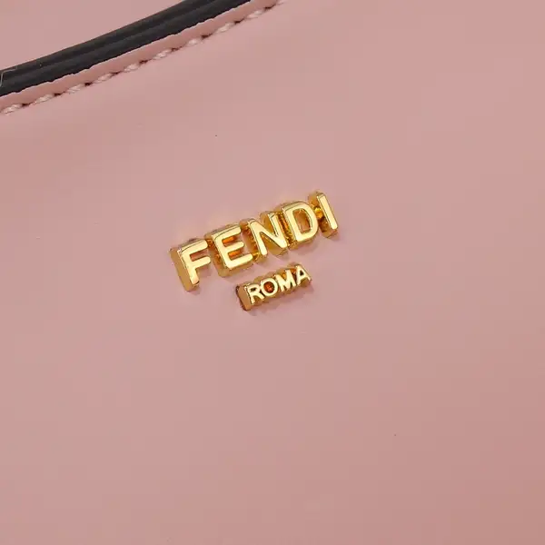 FENDI OLOCK ハンドバッグ