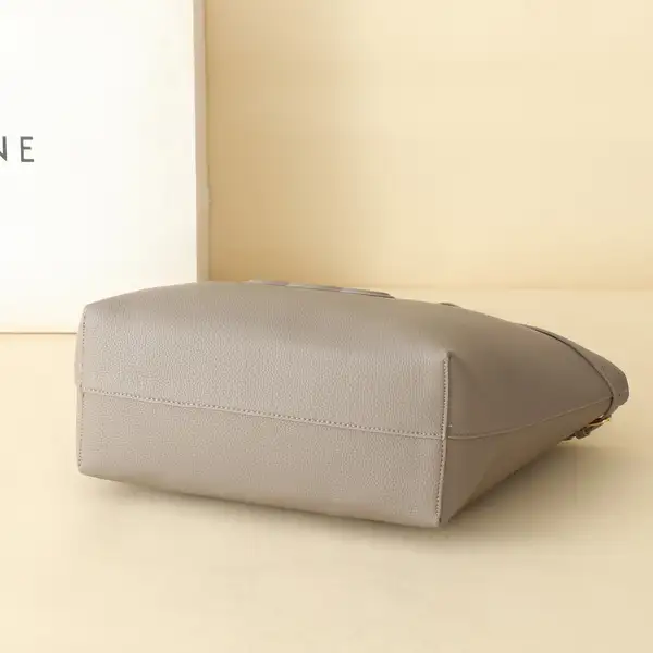 セリーヌ カーフスキン トートバッグ