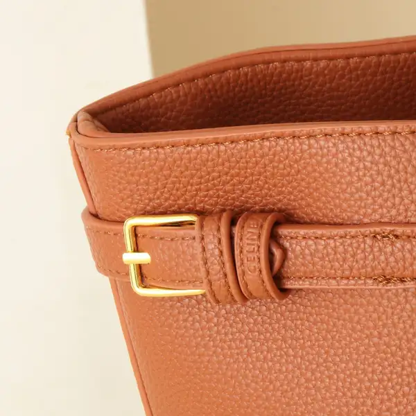 CELINE レディースバッグ 人気