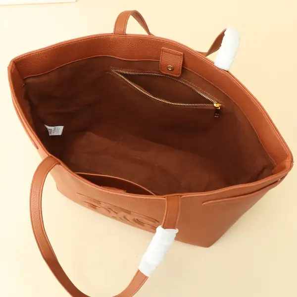 セリーヌ バッグ トリオンフ