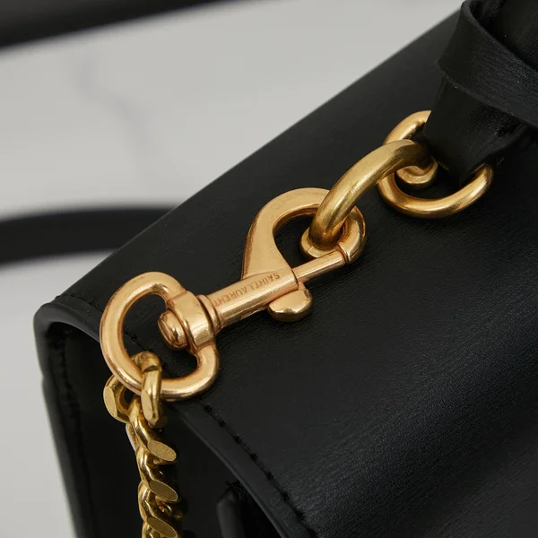 サンローラン ミディアム ショルダーバッグ