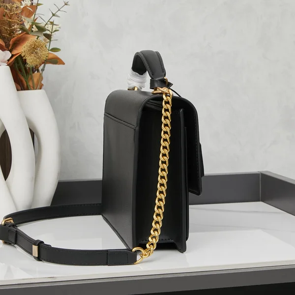 YSL スムースレザー ショルダーバッグ