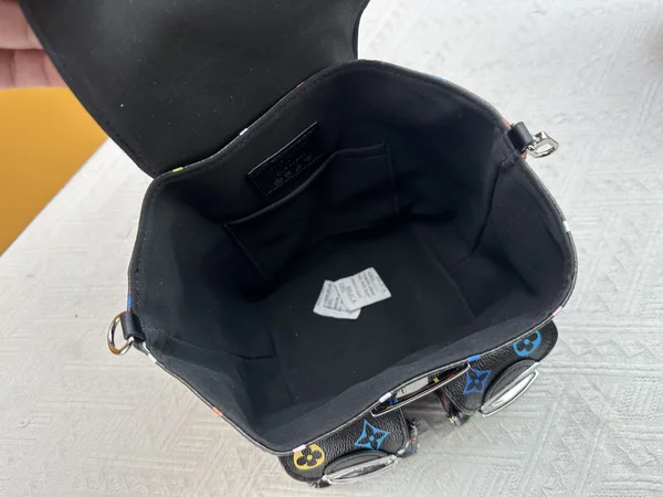 ルイヴィトン モノグラムバックパック