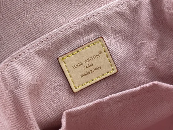 ルイヴィトン レディースリュックサック