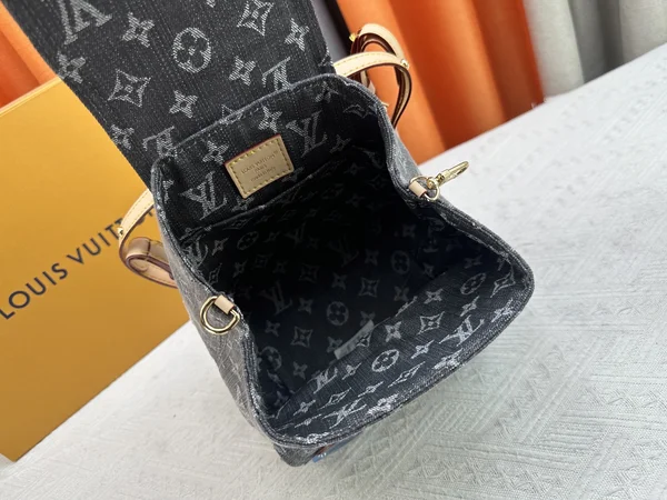 LOUIS VUITTON モノグラムデニム リュックサック