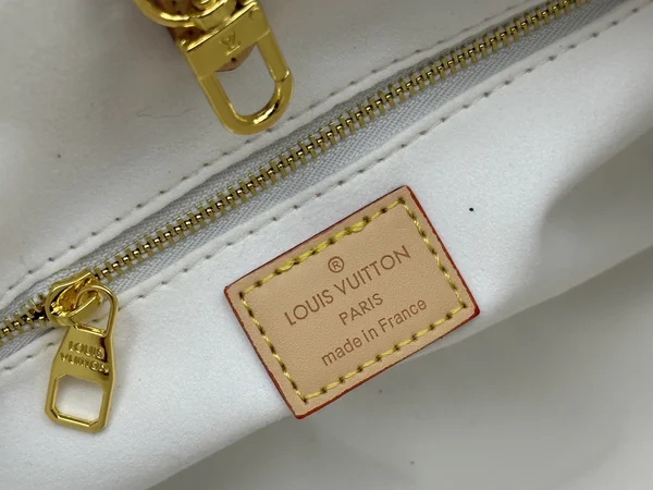 LOUIS VUITTON OnTheGo オンザゴー PM