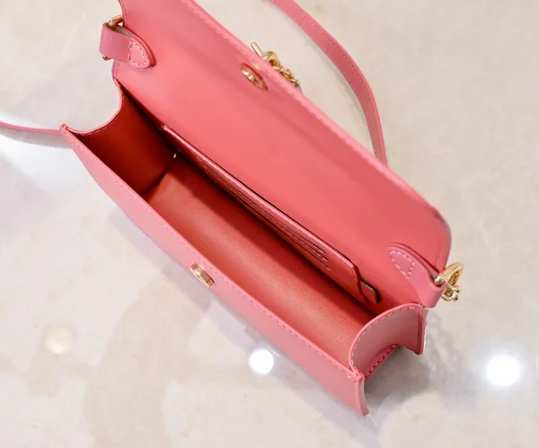 Louis Vuittonスーパーコピー