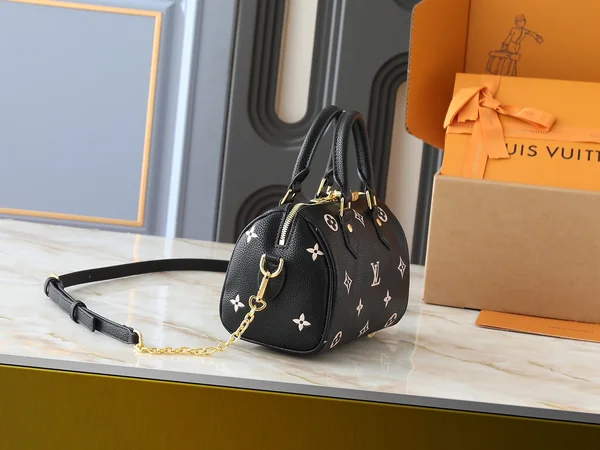 ルイヴィトン バンドリエール 20 ハンドバッグ