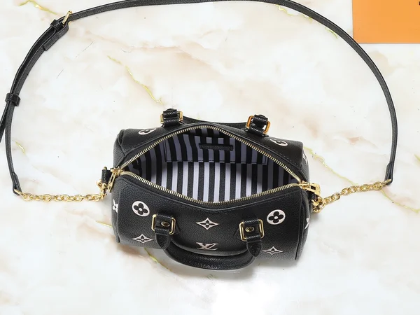 ルイヴィトン スピーディ･バンドリエール 20