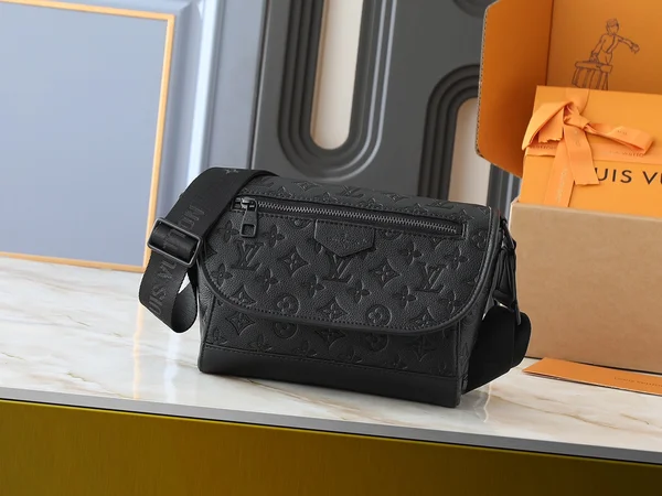 ルイヴィトン パルスメッセンジャー バッグ