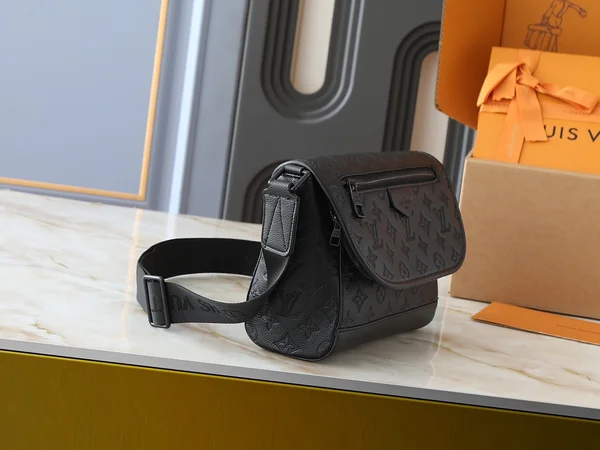 ルイヴィトン パルス バッグ