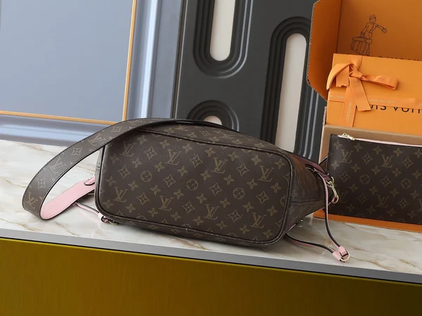 ルイヴィトン リバーシブルトートバッグ