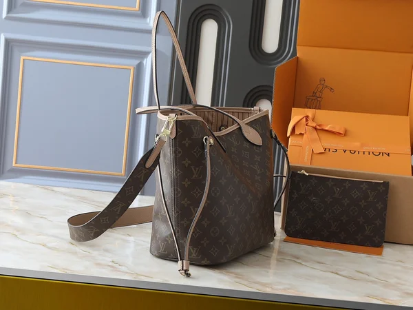 Louis Vuitton ネヴァーフルMM