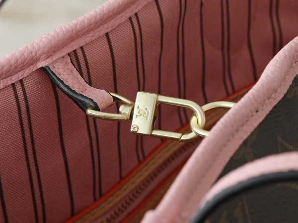 ルイヴィトン リバーシブルトートバッグ