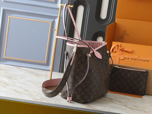 lv neverfull inside out