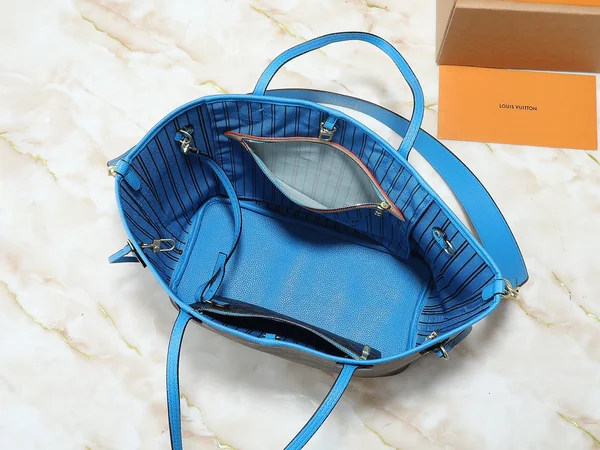 ルイヴィトン トートバッグ レディース 人気