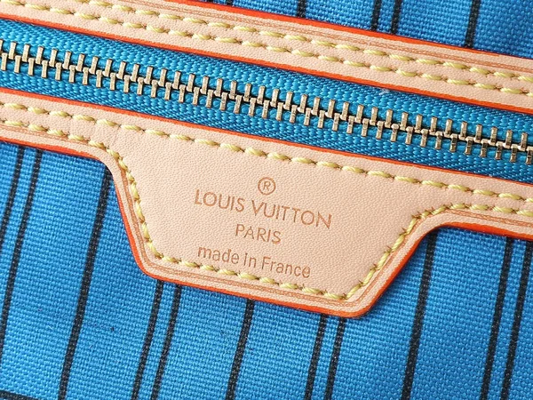 ルイヴィトン モノグラムネヴァーフル