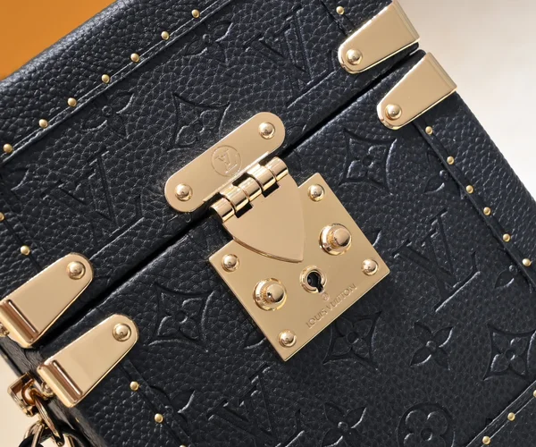 ルイヴィトン the Camera Box