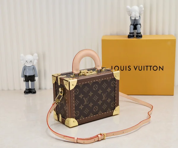 Louis Vuitton petite valise