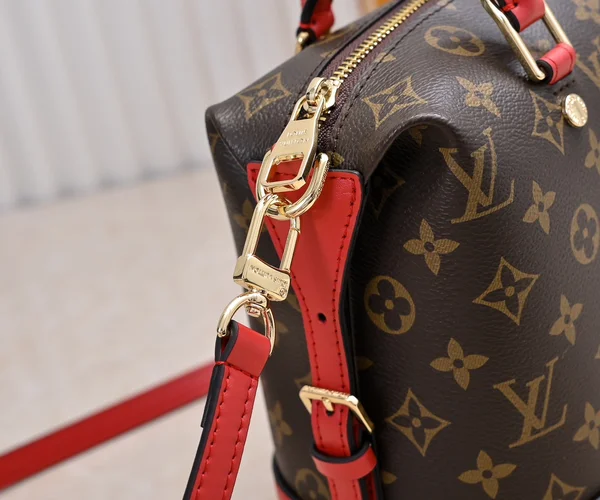 ヴィトン バッグ レディース プレゼント