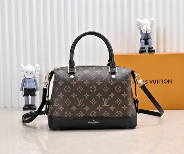 ハイブランドバッグ