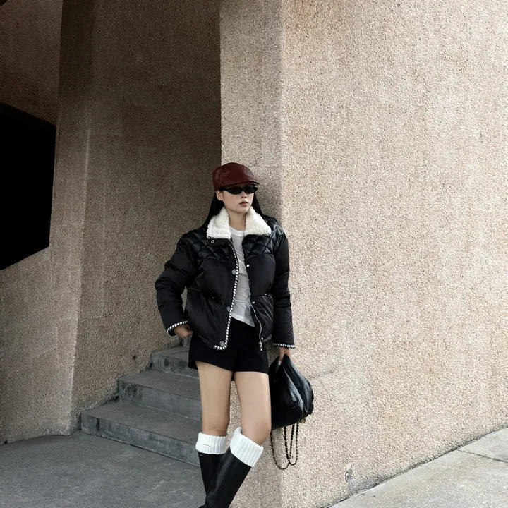 シャネル レザー ダウン ジャケット