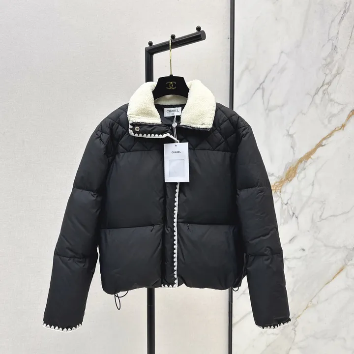 Chanelレディースダウン