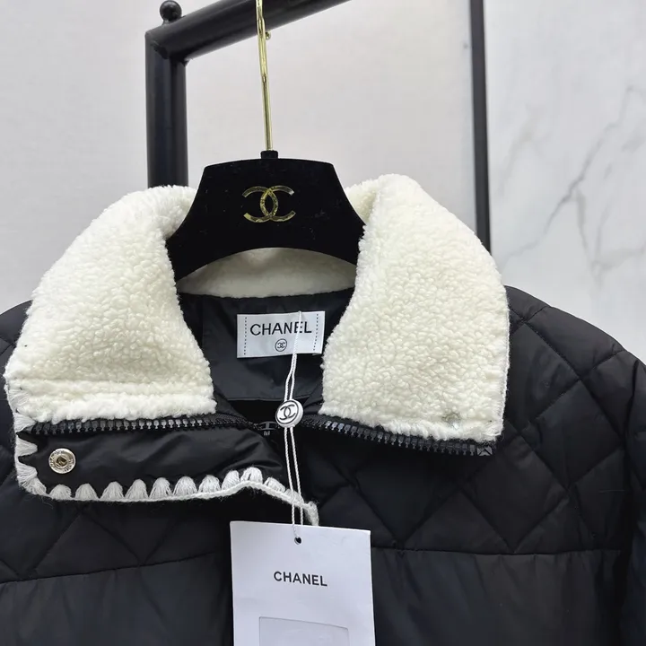 シャネル ダウンコート 暖かい