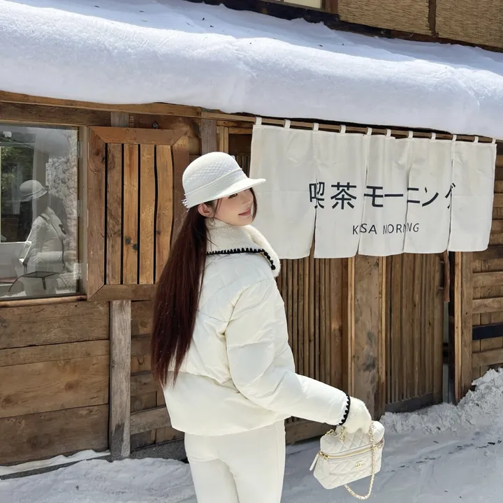 CHANEL アウター ダウン ファッション