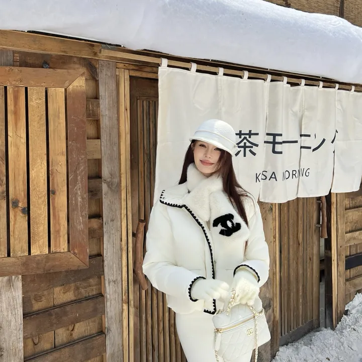 CHANEL レディース ダウンジャケット 人気