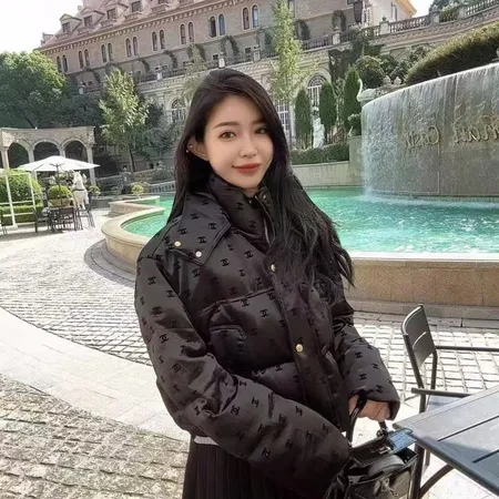 CHANEL CCロゴ ダウンジャケット