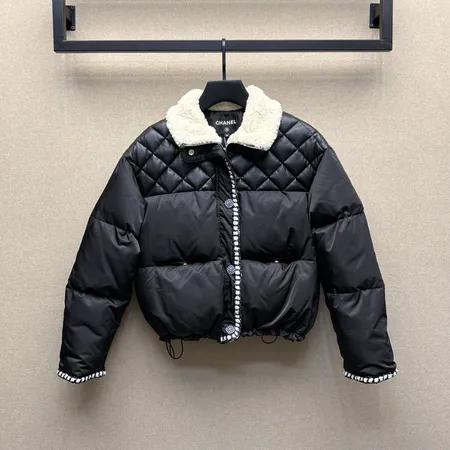 シャネル 高級 ダウンジャケット