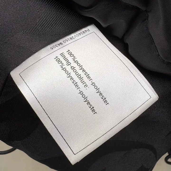 シャネル 高級 ダウンジャケット