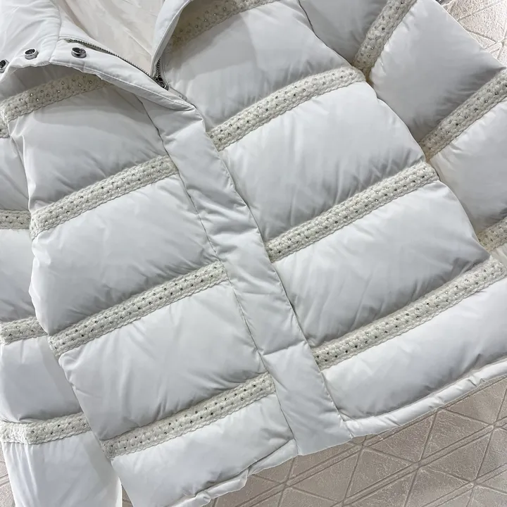 シャネル ダウンジャケットレディース 人気