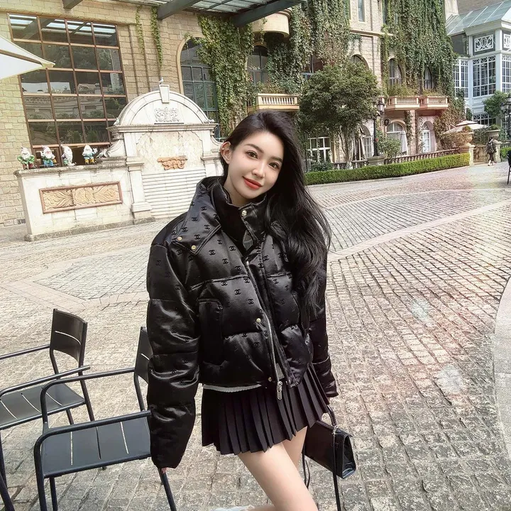 シャネル ダウンコートブラック