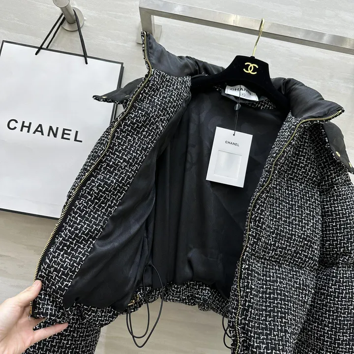 シャネル ツイード ダウンジャケット