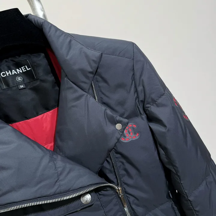 シャネル Coco ダウンジャケット