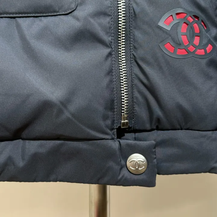 シャネル Coco ダウンジャケット