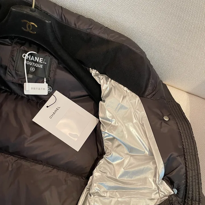 シャネル ダウン 軽量 撥水加工