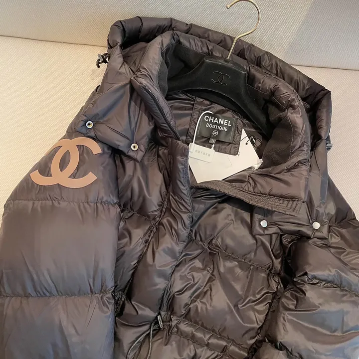 ブラック ダウンコート chanel